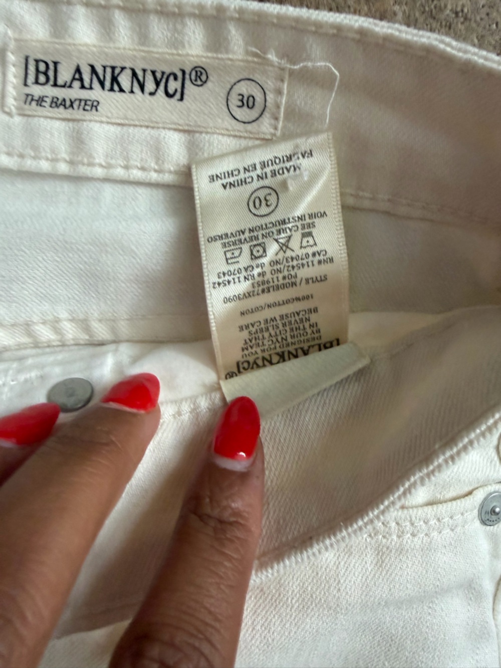 Blank NYC THE BAXTER Women’s Cream Color Straight Leg Jeans Raw Hem LIKE NEW 30 - Picture 5 of 8
